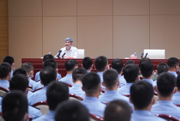 谢春涛就学习贯彻习近平总书记“七一”重要讲话精神作专题宣讲报告